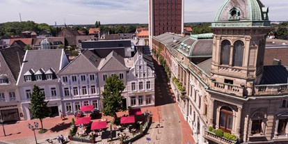 Hochzeit - Art der Location: ausgefallene Location - Krefeld - Das Hotel von der Starssenansicht - Hotel Am Fischmarkt