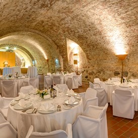Hochzeit: Der Lutherkeller der Burg Forchtenstein bietet Platz für bis zu 110 Hochzeitsgäste. - Burg Forchtenstein